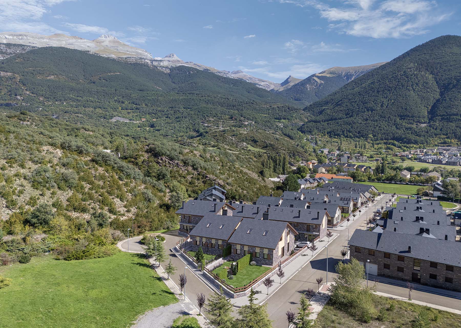 Fotomontaje 3D de urbanización de chalets en Pirineos